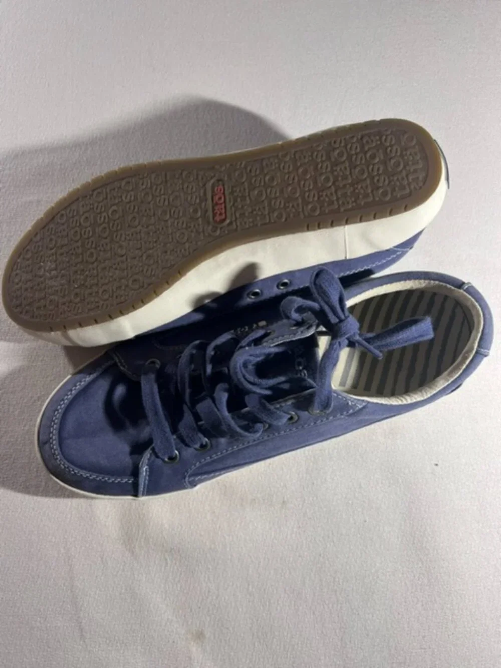 Taos Women's Moc Star‎ sneakers indigo distressed canvas